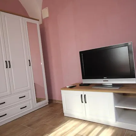 Appartement Studio Apartman Maro à Senj  Extérieur photo