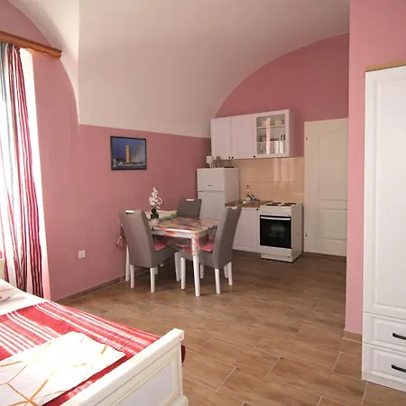 Appartement Studio Apartman Maro à Senj  Extérieur photo
